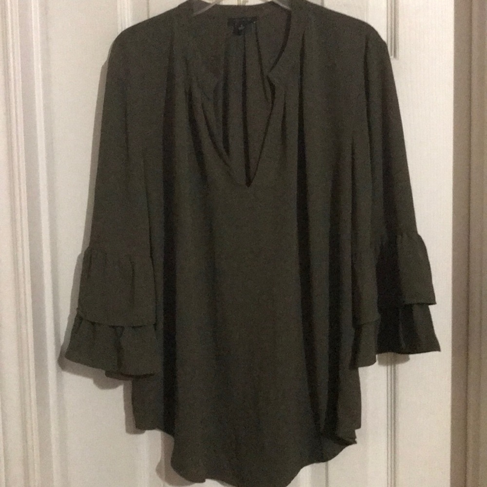 ANN TAYLOR MEDIUM RUFFLE SLEEVE V NECK BLOUSE TOP